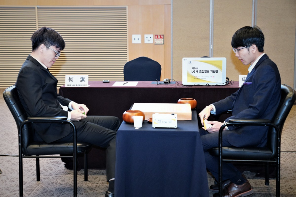 伯里银修利完胜对手,轻松取胜 伯里银修利完胜对手,轻松取胜