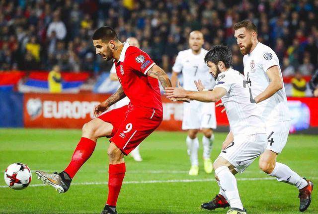 扬眉吐气!欧洲杯预选赛选手表现出色 扬眉吐气!欧洲杯预选赛选手表现出色