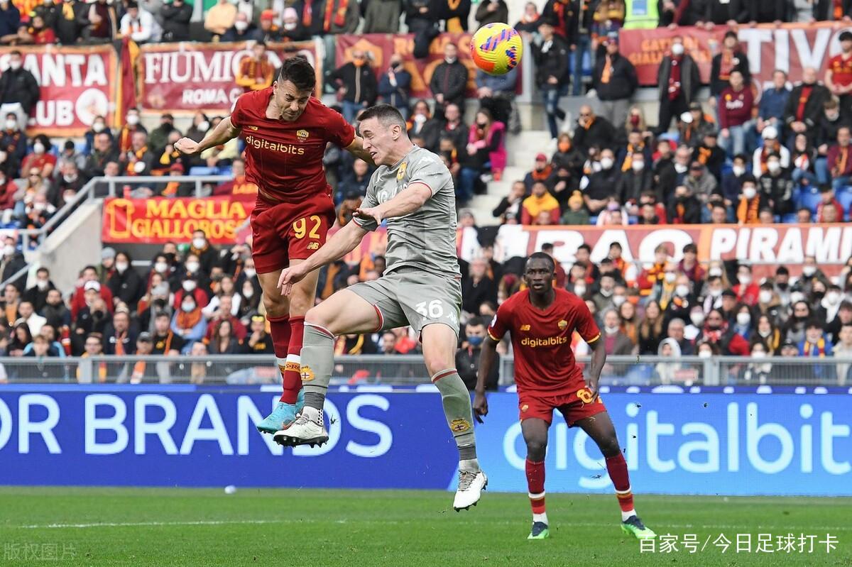 比赛中球员的壮举让观众叹为观止 比赛中球员的壮举让观众叹为观止