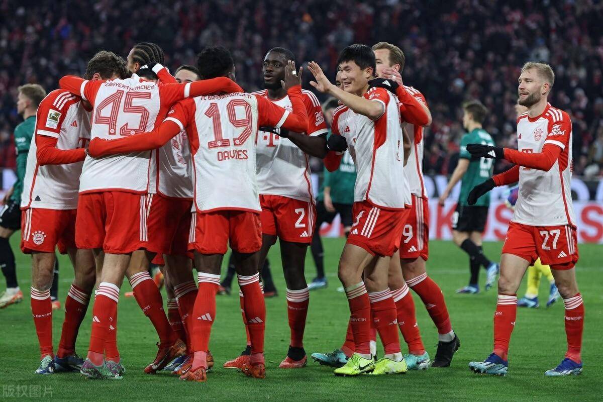 东部奥斯纳帕尔默拜仁主场告捷 东部奥斯纳帕尔默拜仁主场告捷