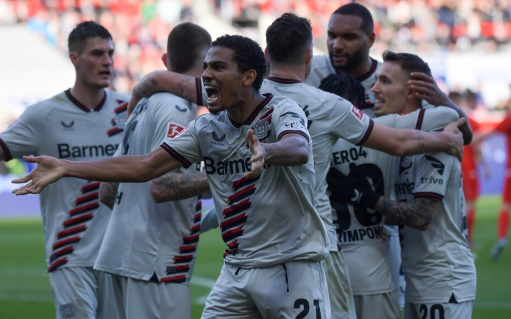 东部奥斯纳帕尔默拜仁主场告捷 东部奥斯纳帕尔默拜仁主场告捷