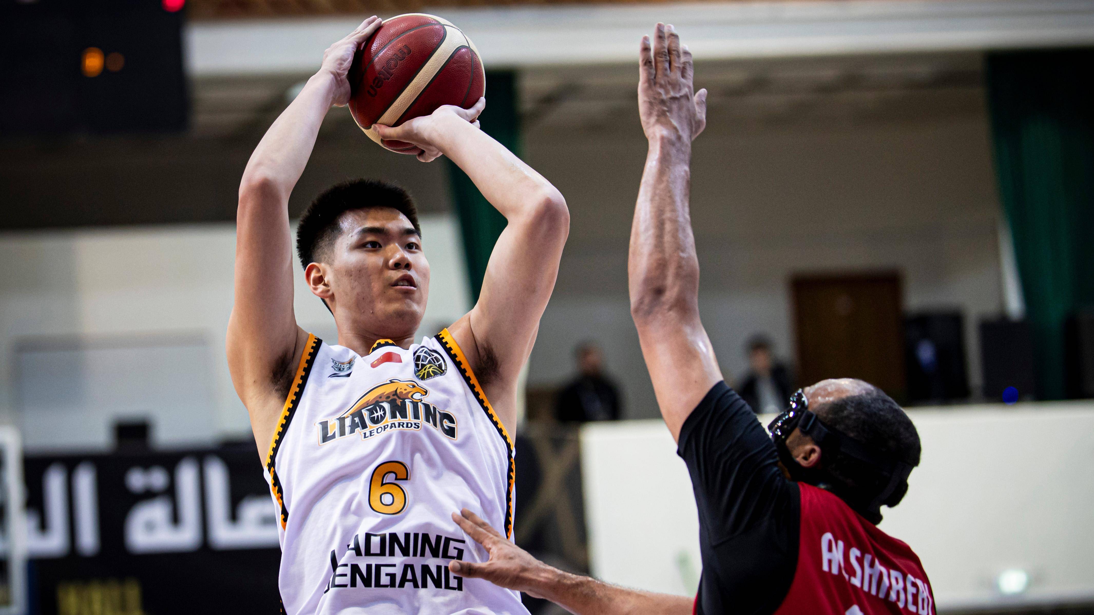 辽宁男篮新外援首秀表现出色,球队再胜 辽宁男篮新外援首秀表现出色,球队再胜