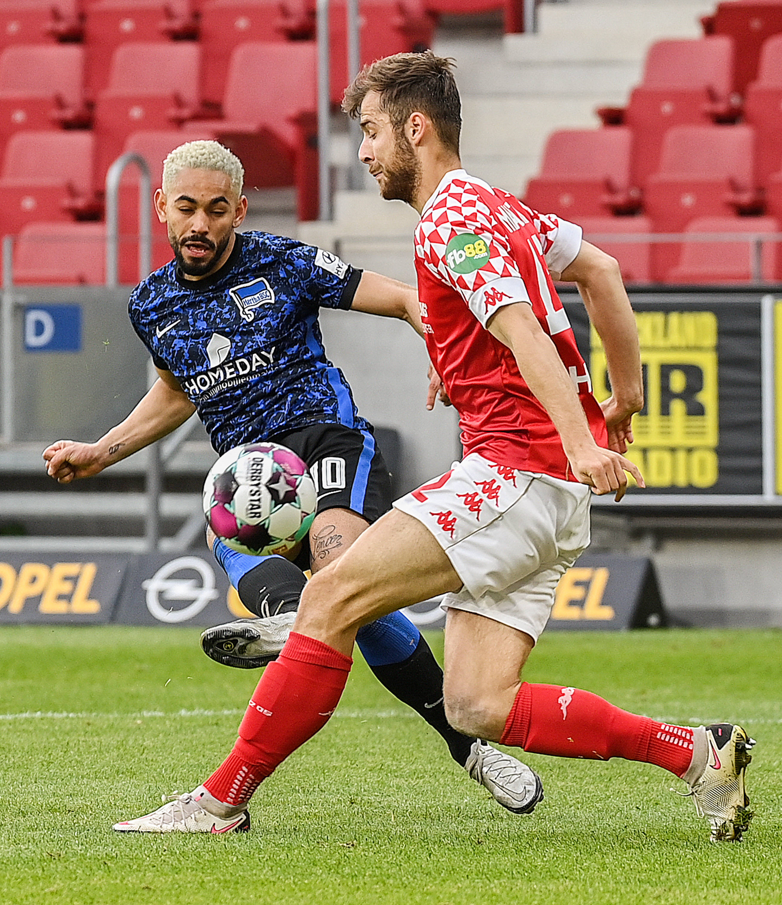 FC柏林联队球员集训备战柏林赫塔