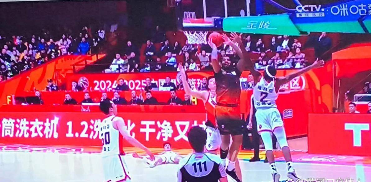 江苏男篮取得大胜,战胜河南队 江苏男篮取得大胜,战胜河南队
