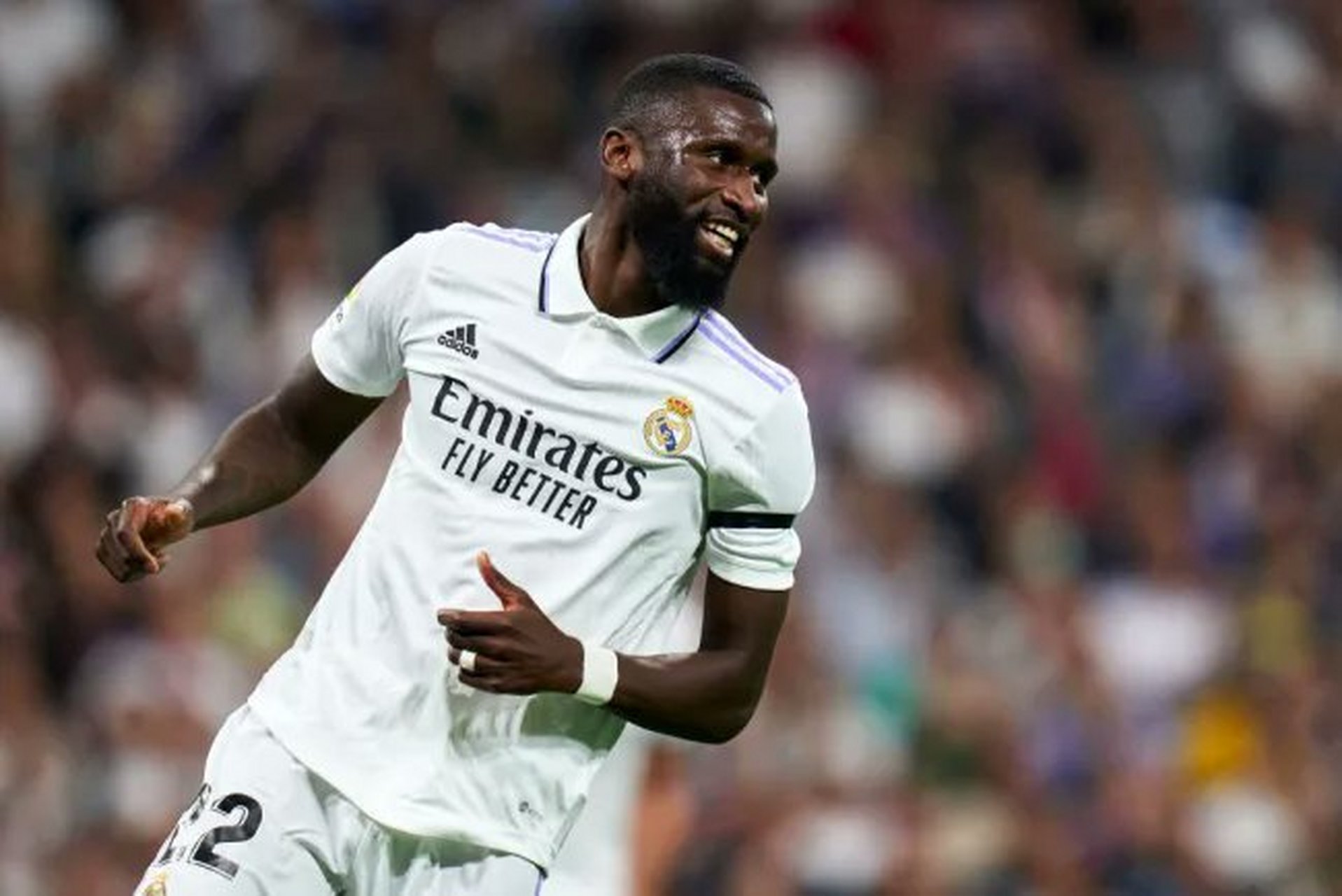 利物浦惨败皇马,欧冠奖杯遗憾错失 利物浦惨败皇马,欧冠奖杯遗憾错失