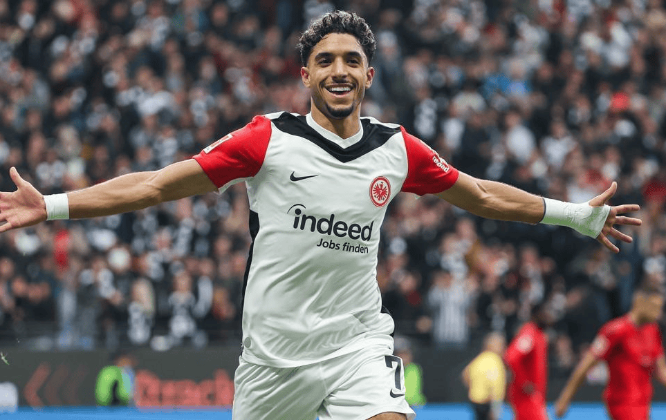 法兰克福队势不可挡,轻松赢得关键胜利 法兰克福队势不可挡,轻松赢得关键胜利