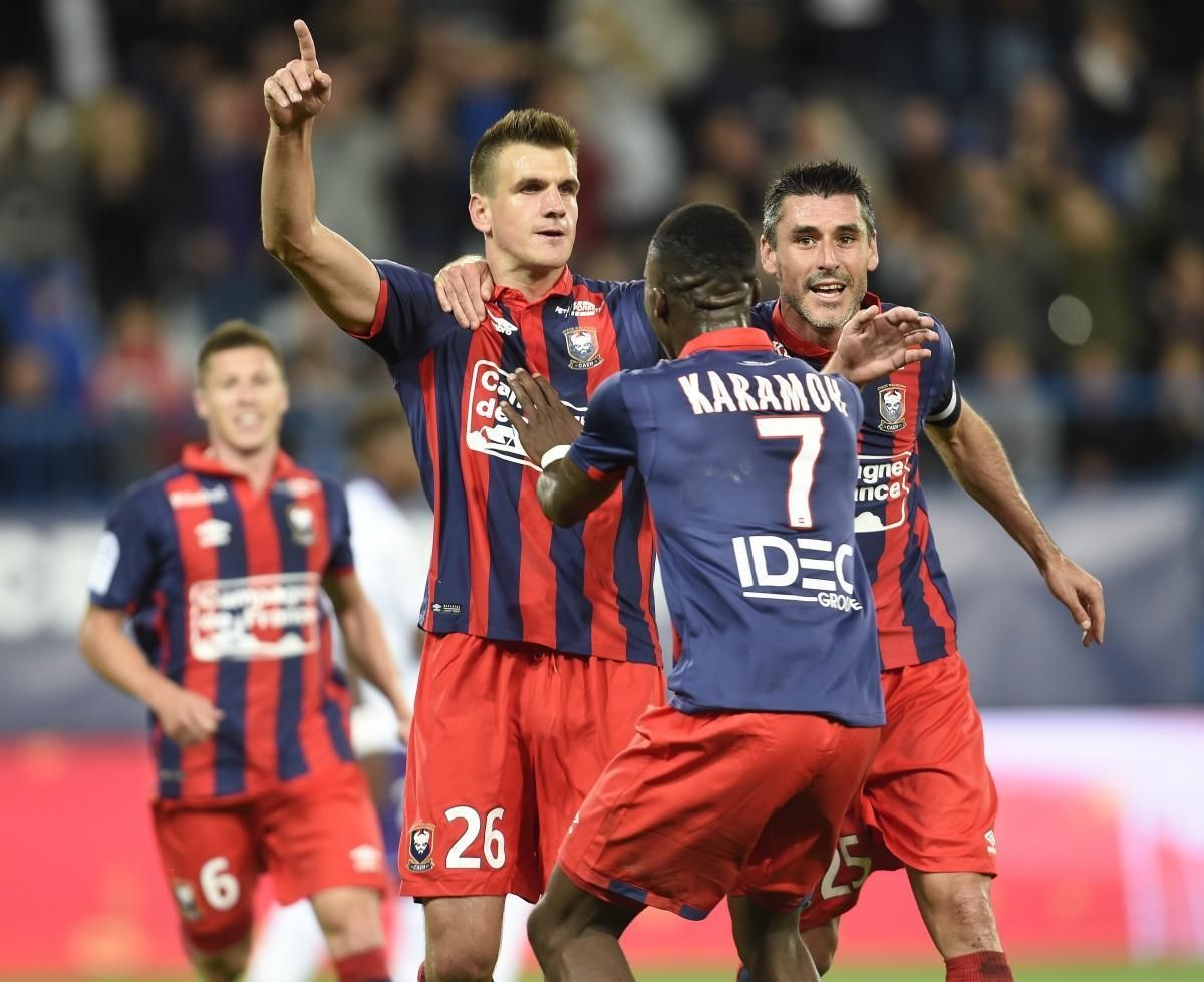 阿雅克肖主场大胜卡昂,豪取三分 阿雅克肖主场大胜卡昂,豪取三分