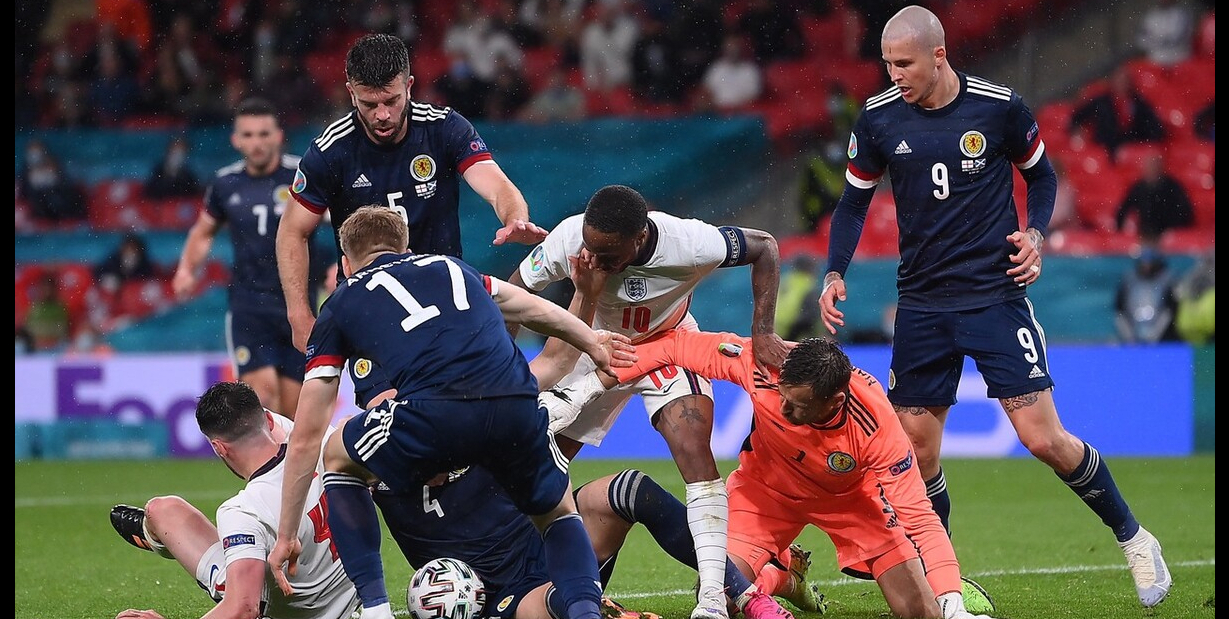 深圳凤凰不敌强敌,遭遇两连续失利 深圳凤凰不敌强敌,遭遇两连续失利