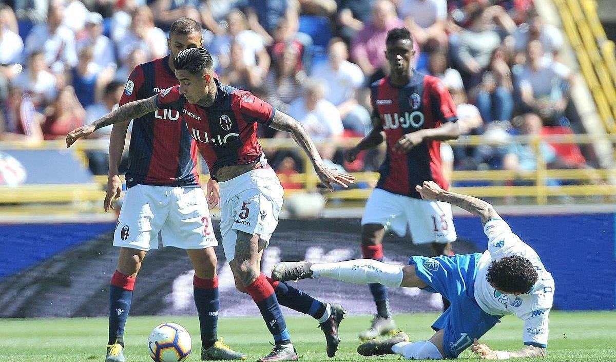 都灵主场取胜热那亚,球迷欢呼胜利到来 都灵主场取胜热那亚,球迷欢呼胜利到来