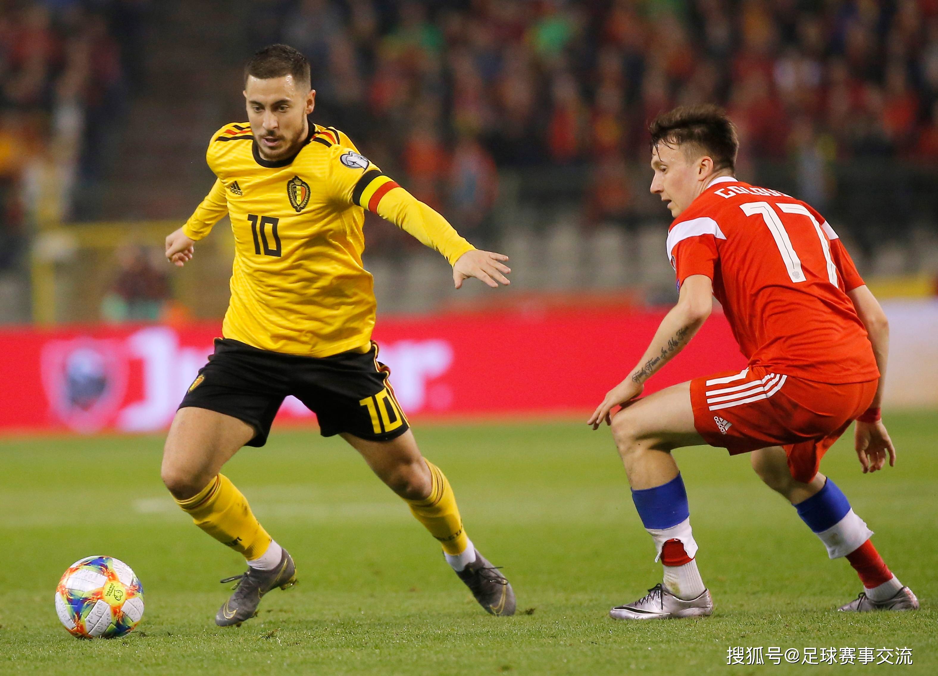 顶级足球联赛激烈争夺,引爆热议 顶级足球联赛激烈争夺,引爆热议