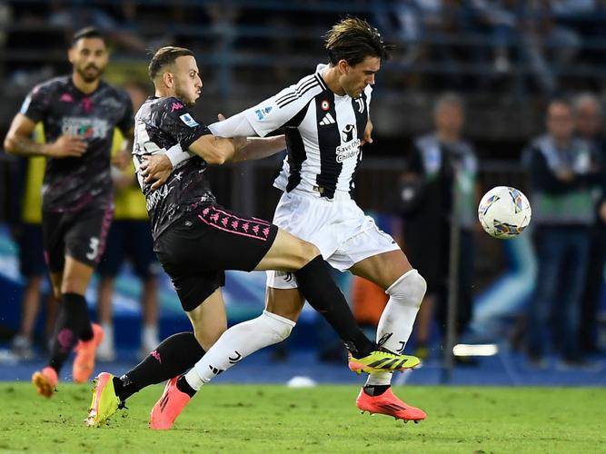 尤文图斯客场逆袭,继续争夺联赛亚军 尤文图斯客场逆袭,继续争夺联赛亚军