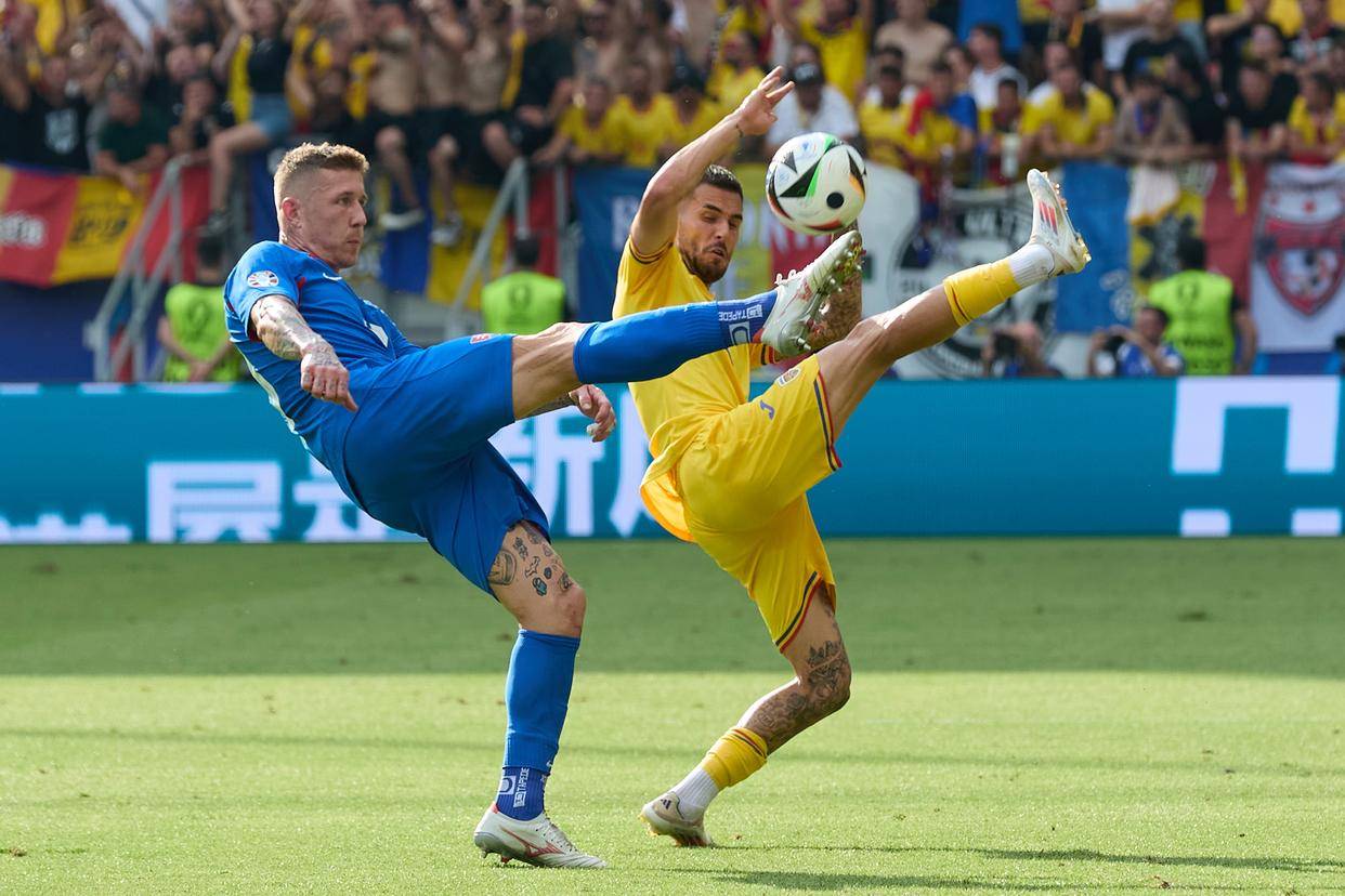 斯洛伐克队在关键比赛中力保晋级 斯洛伐克队在关键比赛中力保晋级