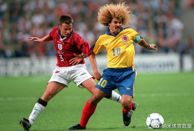 英格兰队连续两场失利，局势岌岌可危