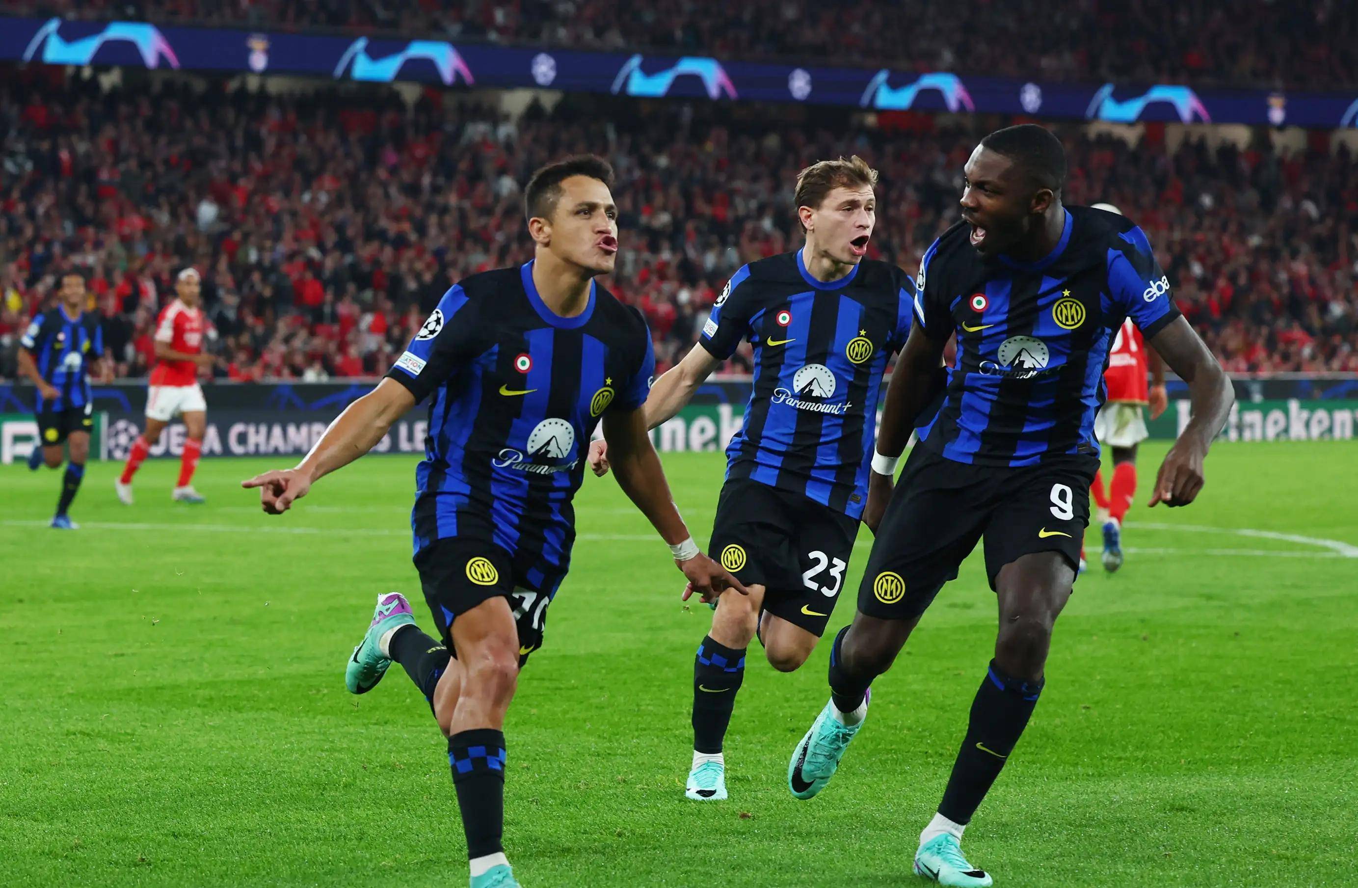 意甲球员个人表现耀眼,助球队领跑 意甲球员个人表现耀眼,助球队领跑