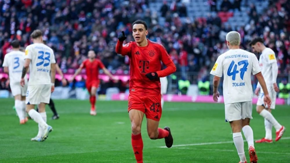 拜仁慕尼黑主场掀翻对手,提振士气迈向冠军 拜仁慕尼黑主场掀翻对手,提振士气迈向冠军