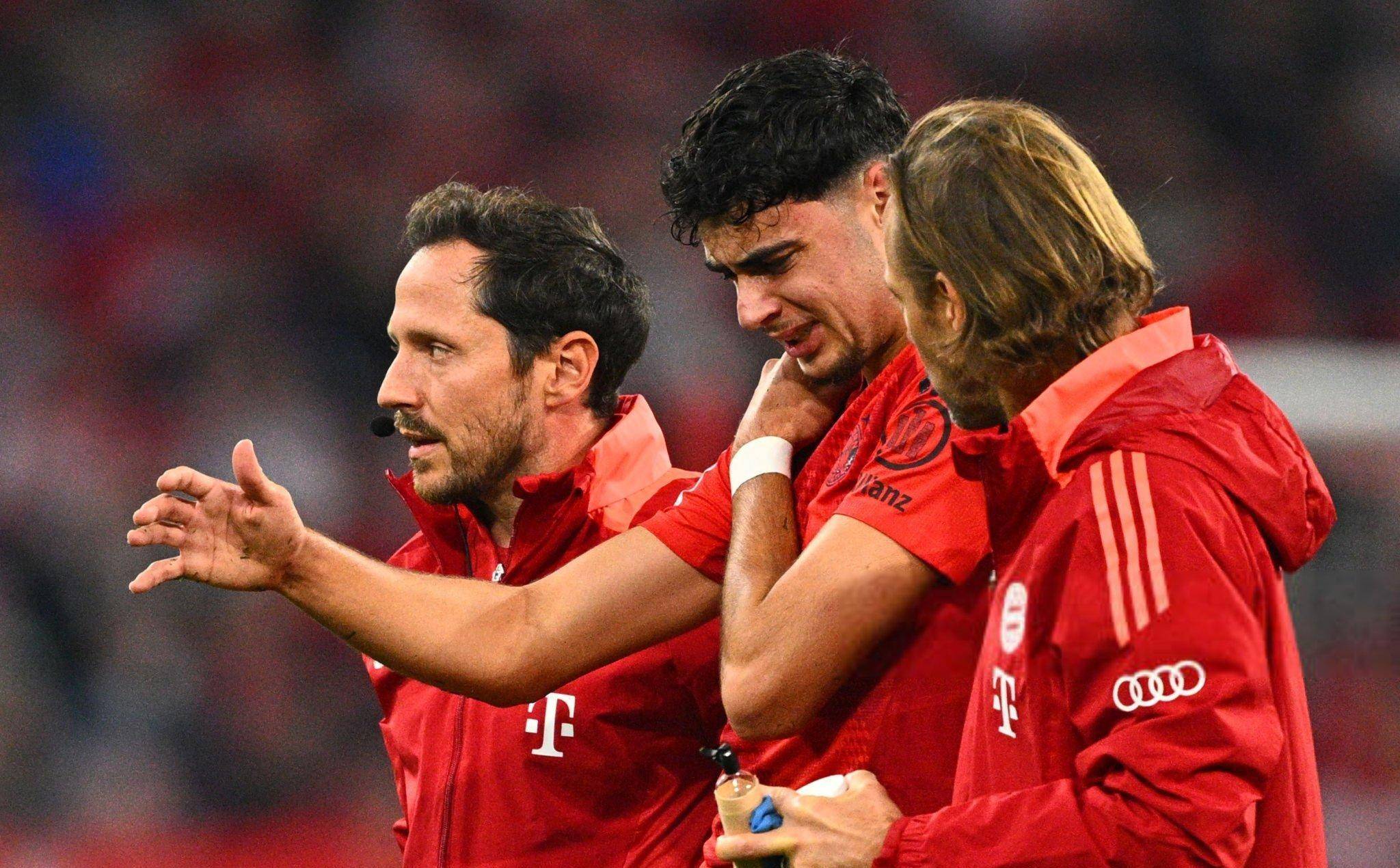 拜仁慕尼黑主场掀翻对手,提振士气迈向冠军 拜仁慕尼黑主场掀翻对手,提振士气迈向冠军