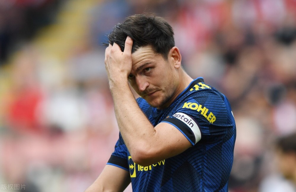 弗赖堡球队再次失利,教练面临考验 弗赖堡球队再次失利,教练面临考验