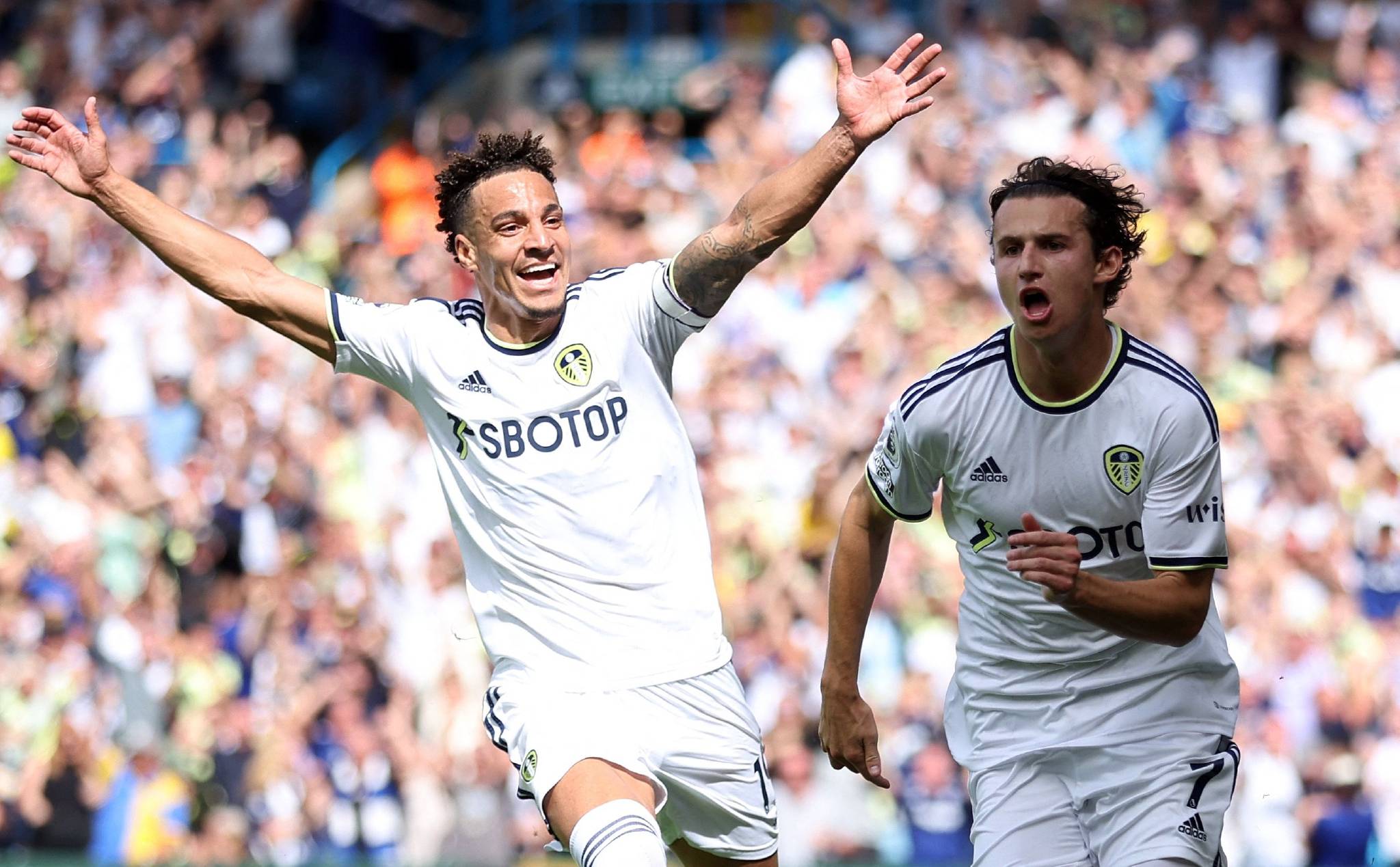 利兹联客场大胜诺里奇，保持升班马活力