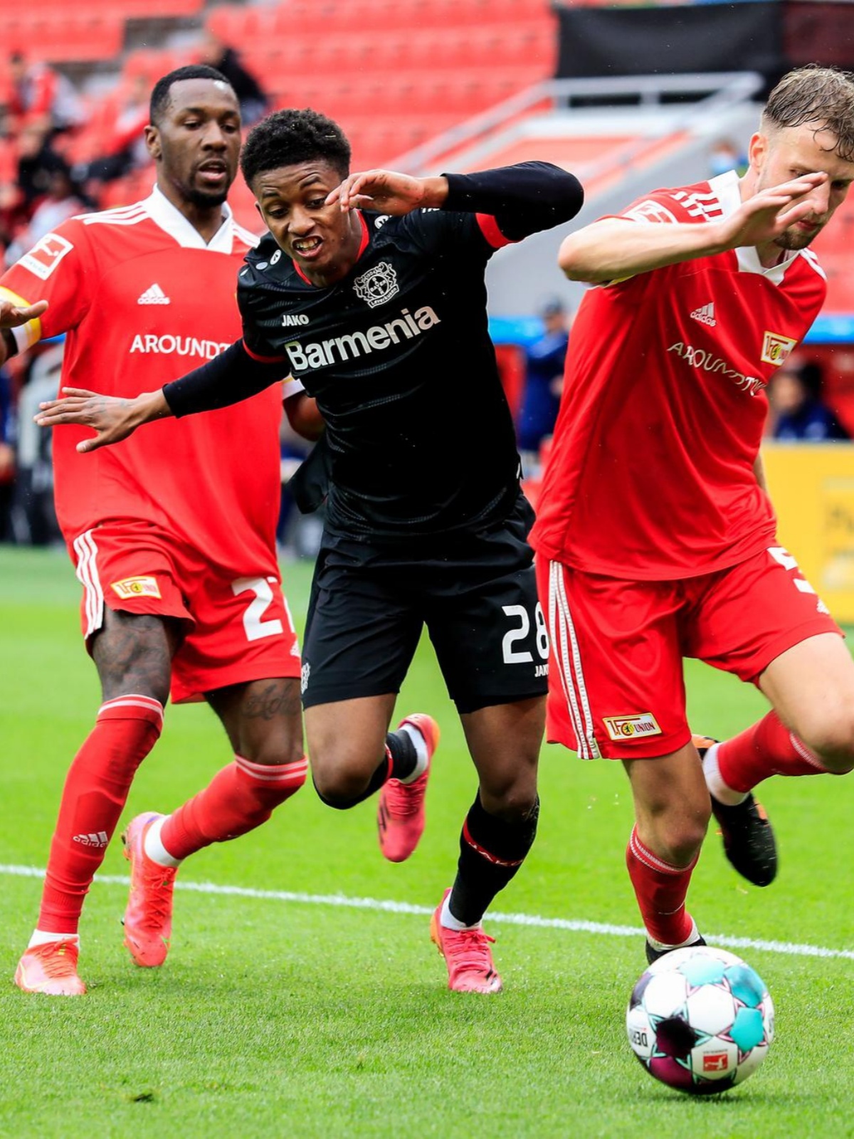 阿森纳客场大胜,球队状态回暖 阿森纳客场大胜,球队状态回暖