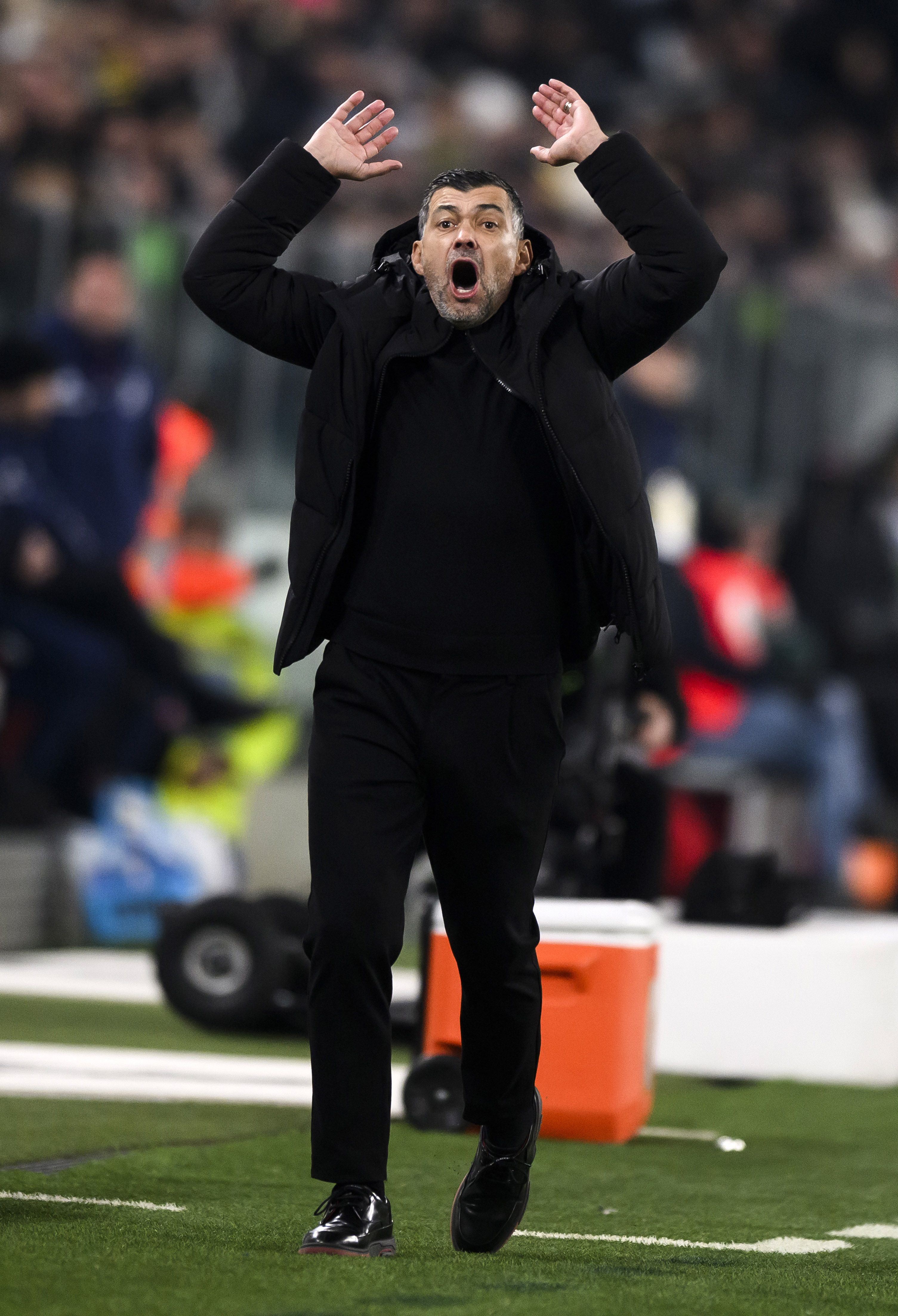 尤文图斯队发挥不佳,在意甲联赛中失利 尤文图斯队发挥不佳,在意甲联赛中失利