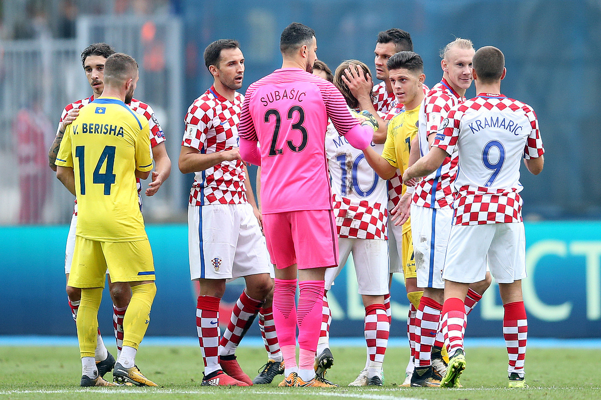 拉脱维亚不敌匈牙利,欧预赛前景堪忧 拉脱维亚不敌匈牙利,欧预赛前景堪忧