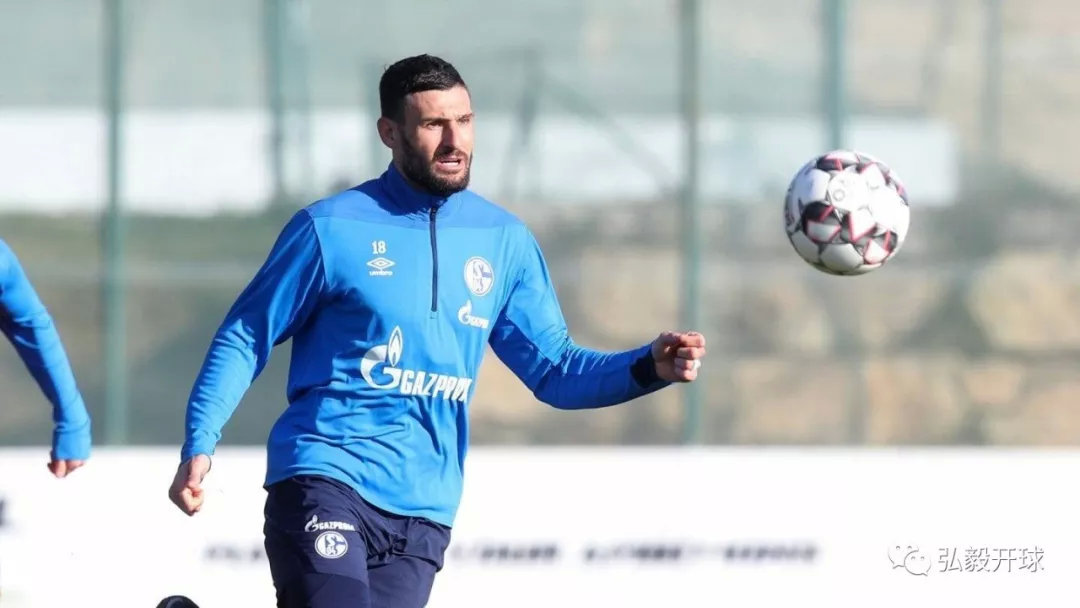 沙尔克04再次失球,战绩持续低迷 沙尔克04再次失球,战绩持续低迷