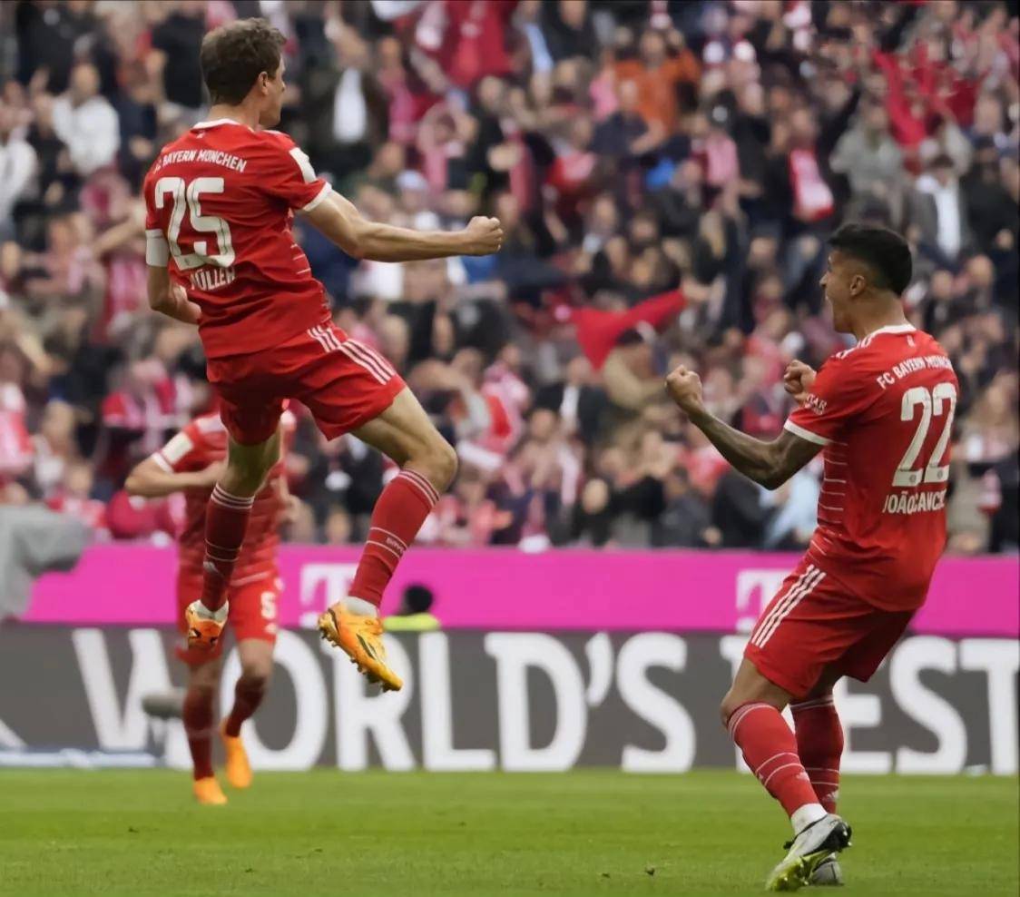 沙尔克04客场1-0小胜弗赖堡,取得重要胜利 沙尔克04客场1-0小胜弗赖堡,取得重要胜利