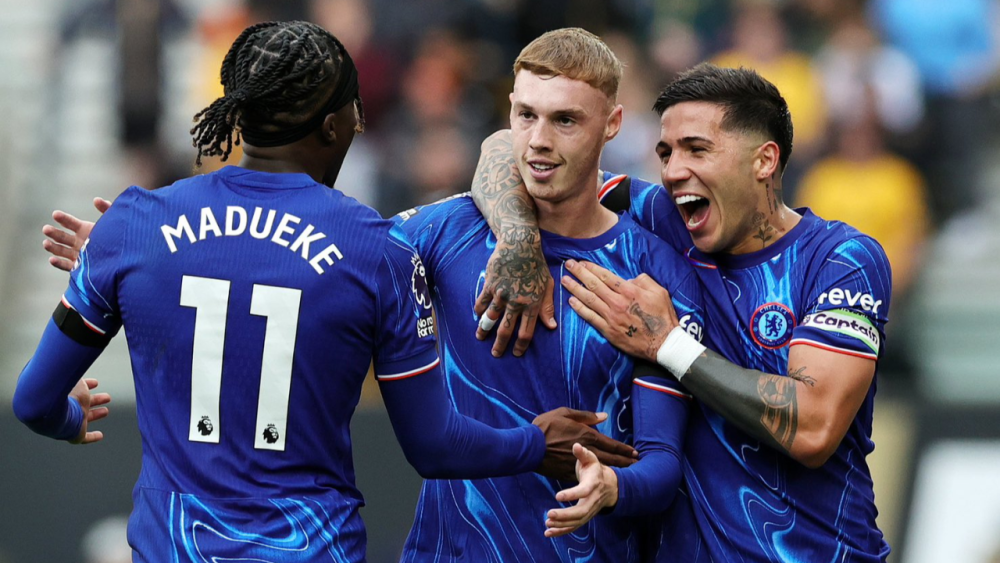 切尔西高管换帅，球队新帅奉献新战术带来胜利