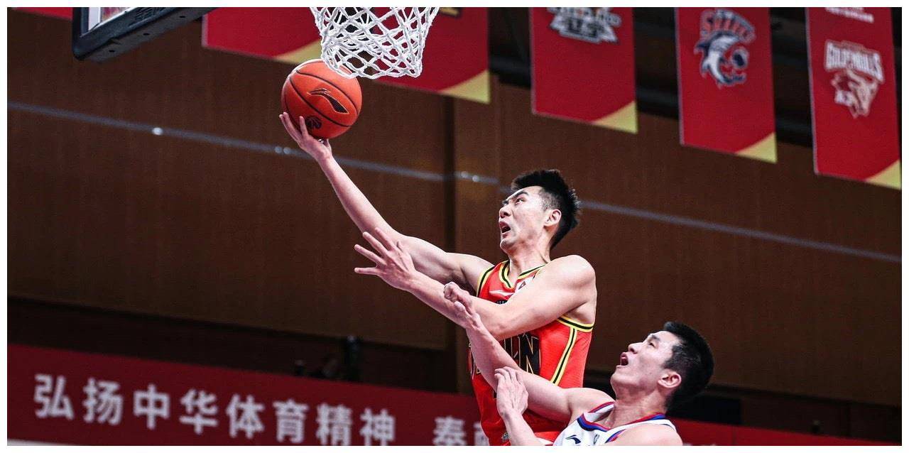 福建队遭遇四连败,降入积分榜尾部 福建队遭遇四连败,降入积分榜尾部