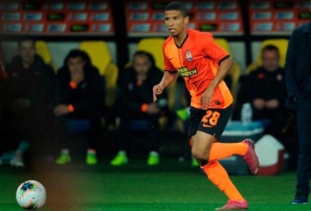 海外球员发威,为球队带来胜利喜讯 海外球员发威,为球队带来胜利喜讯