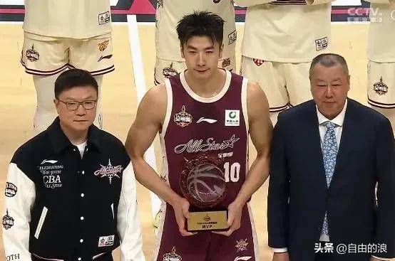 路德维星城大胜,夺得三分 路德维星城大胜,夺得三分