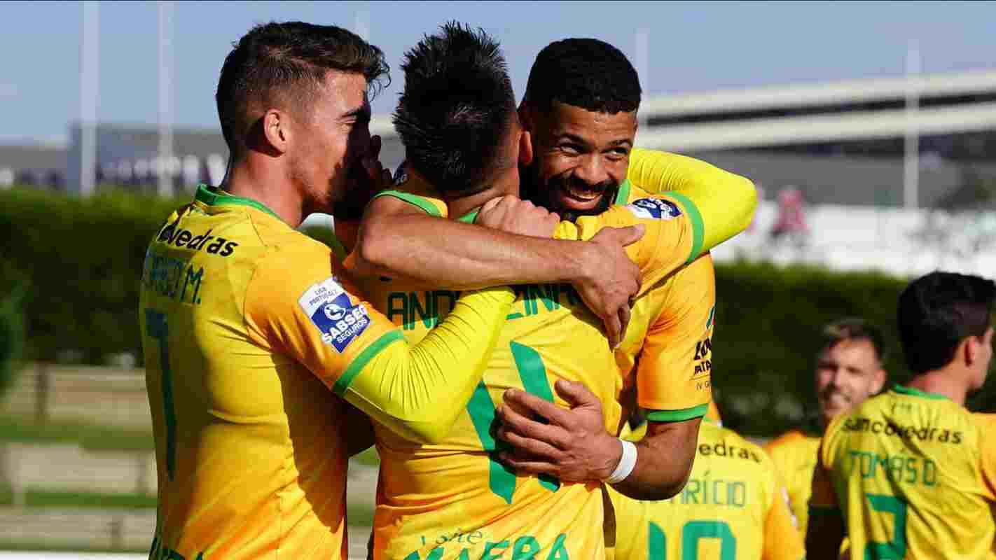 客场作战不畏强敌,兰斯队力拔头筹 客场作战不畏强敌,兰斯队力拔头筹