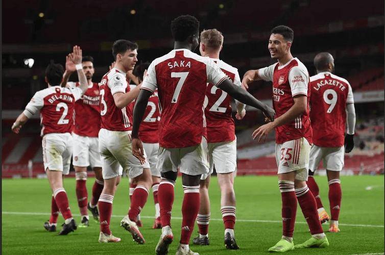 曼城客场对阵阿森纳,双方迎来激烈对决 曼城客场对阵阿森纳,双方迎来激烈对决