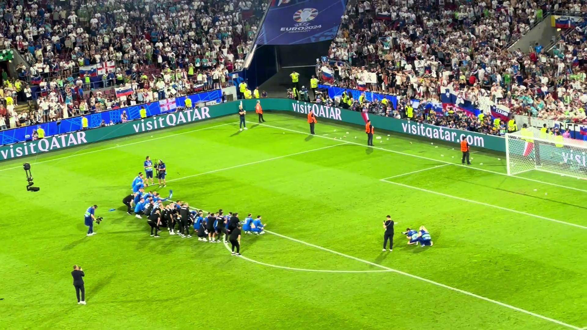 英格兰战平克罗地亚,欧预赛首轮揭幕战火爆 英格兰战平克罗地亚,欧预赛首轮揭幕战火爆