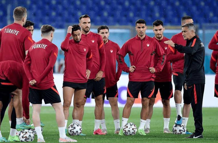 北马其顿队奋力拼搏,球员感动 北马其顿队奋力拼搏,球员感动