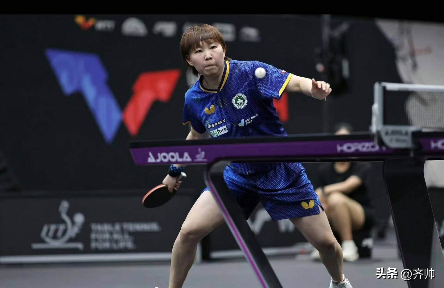 法国男子乒乓球夺魁,引来阵阵喝彩 法国男子乒乓球夺魁,引来阵阵喝彩