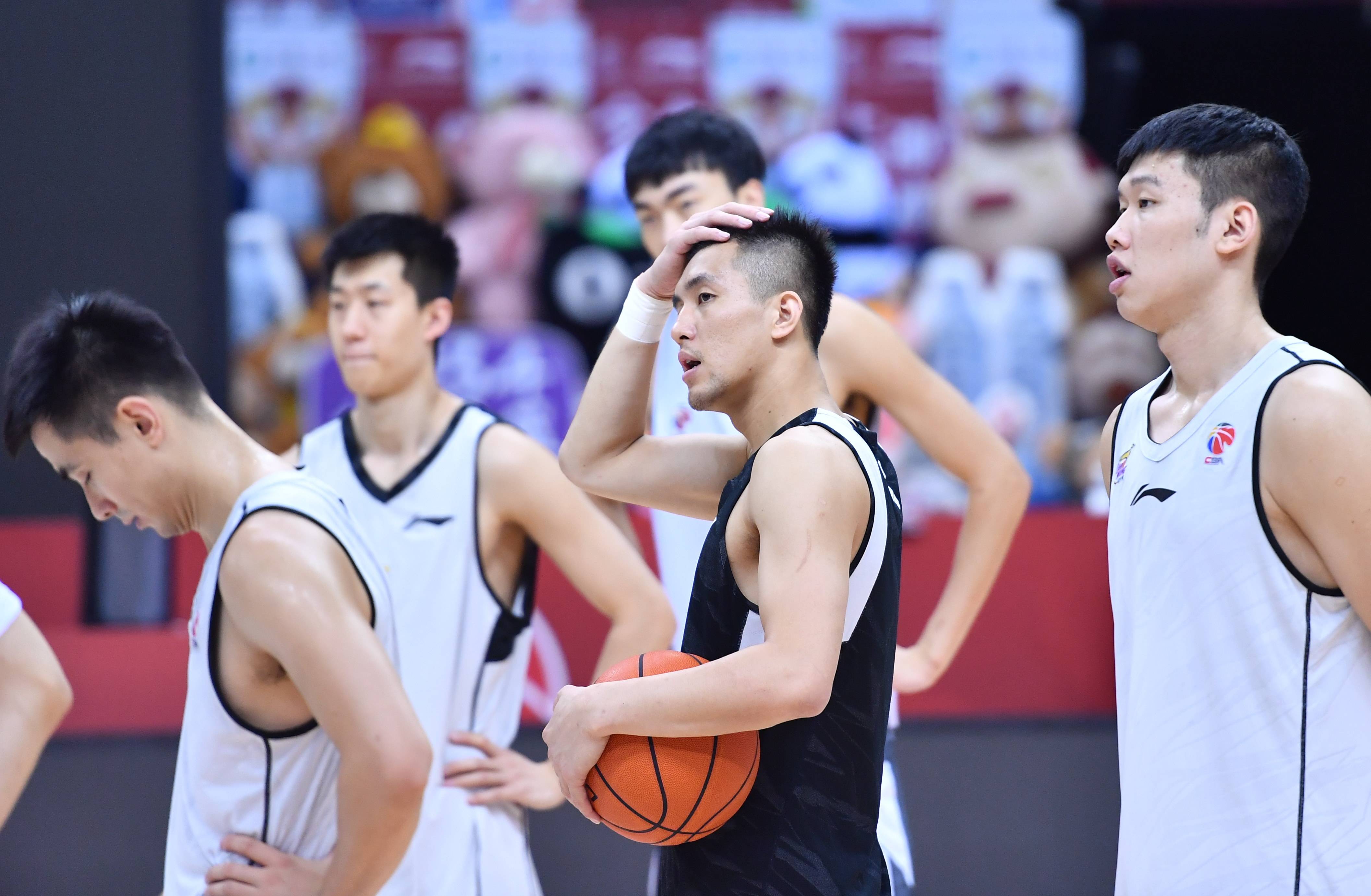 贝尔格莱德球员备战决赛,信心满满 贝尔格莱德球员备战决赛,信心满满