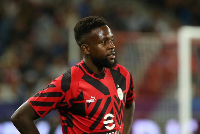 红黑军团追逐胜利,展现超强实力! 红黑军团追逐胜利,展现超强实力!