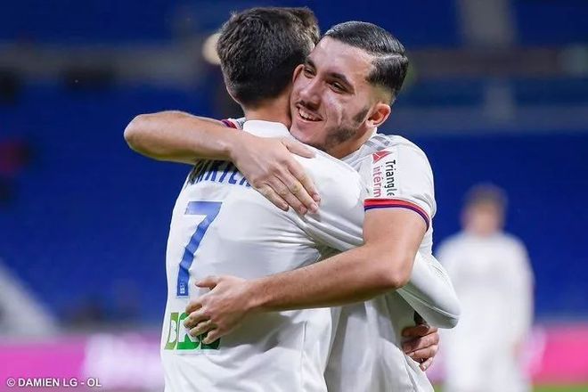 兰斯取胜图卢兹,竞争榜首位置 兰斯取胜图卢兹,竞争榜首位置