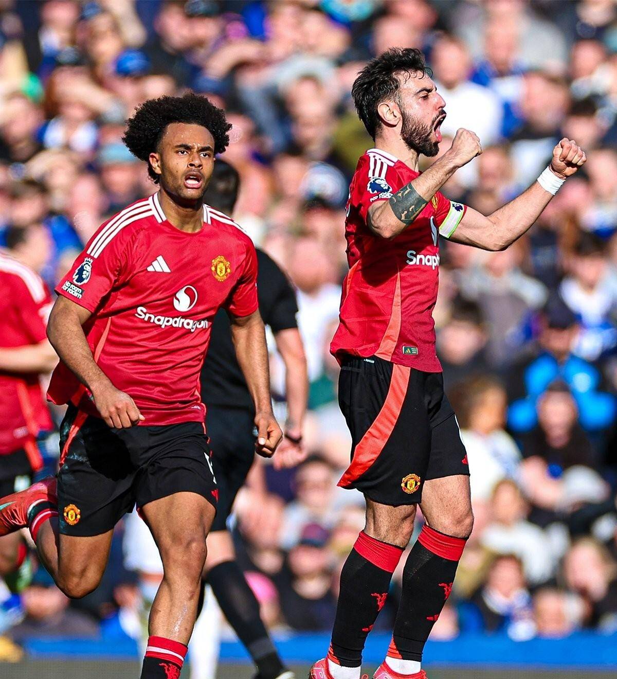 红魔魔术师献绝技,帮助球队战胜对手 红魔魔术师献绝技,帮助球队战胜对手