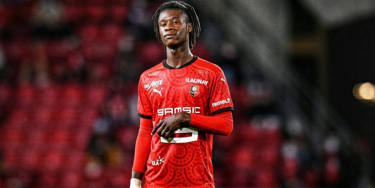 雷恩客场惨败，失去领先优势