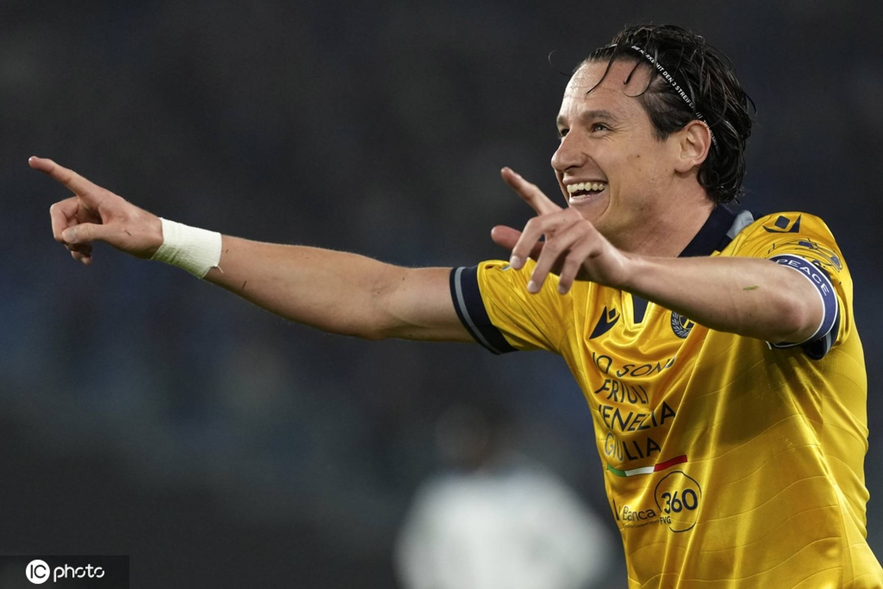 乌迪内斯破门扳平,激烈争夺未决 乌迪内斯破门扳平,激烈争夺未决