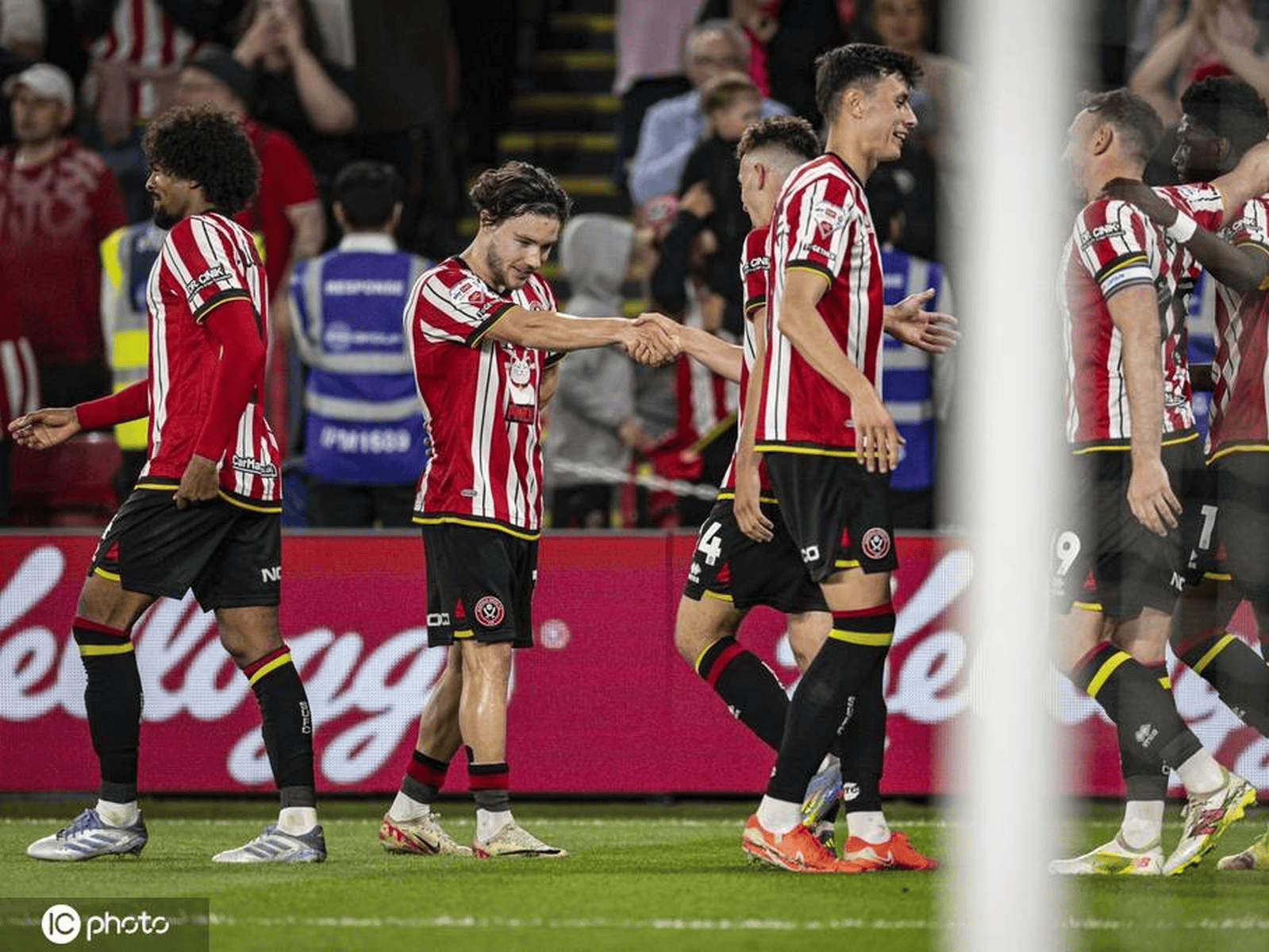 谢菲联客场不敌对手,遗憾失去3分 谢菲联客场不敌对手,遗憾失去3分