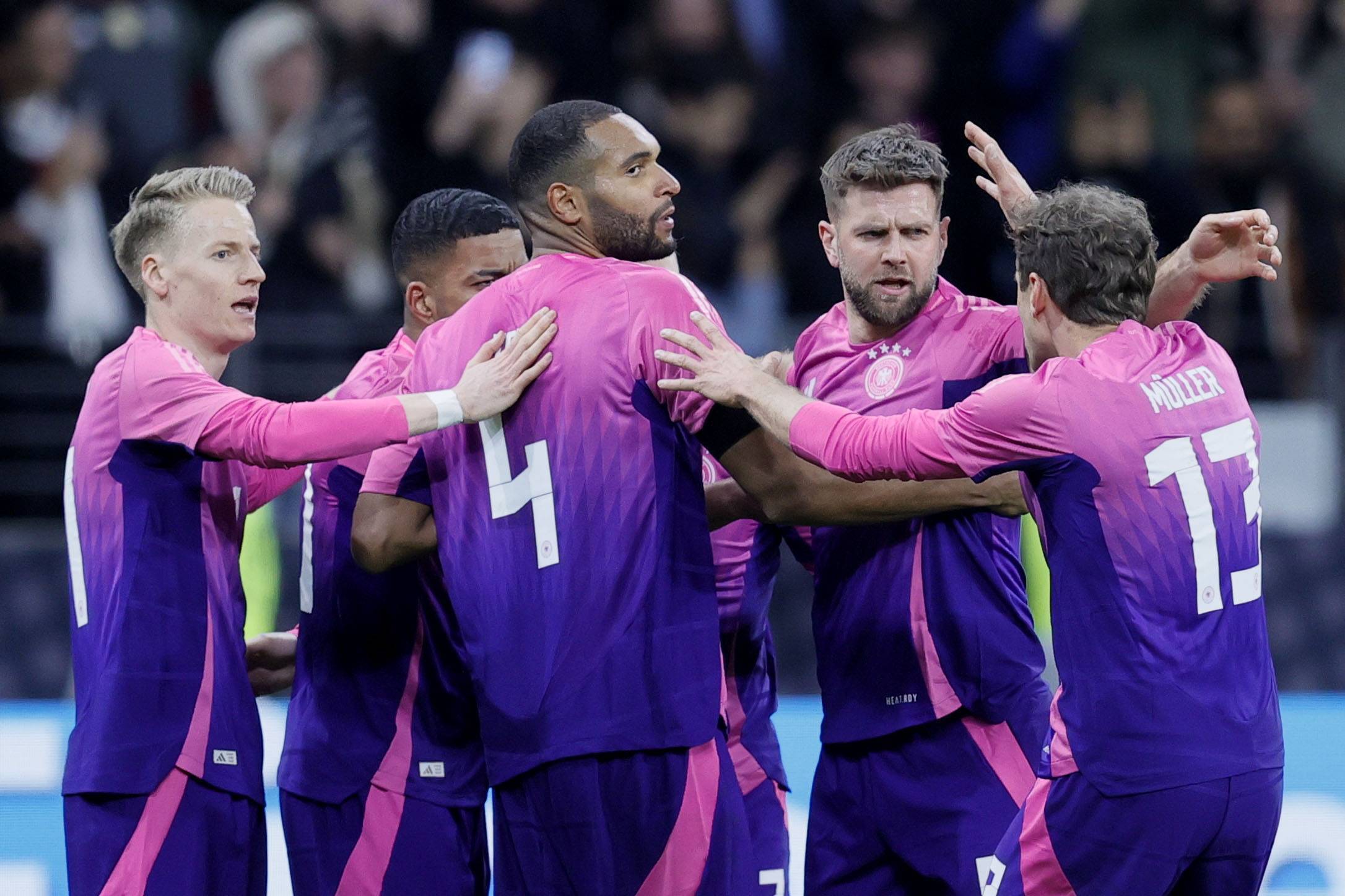 瑞士队战胜爱尔兰,晋级形势一片光明 瑞士队战胜爱尔兰,晋级形势一片光明