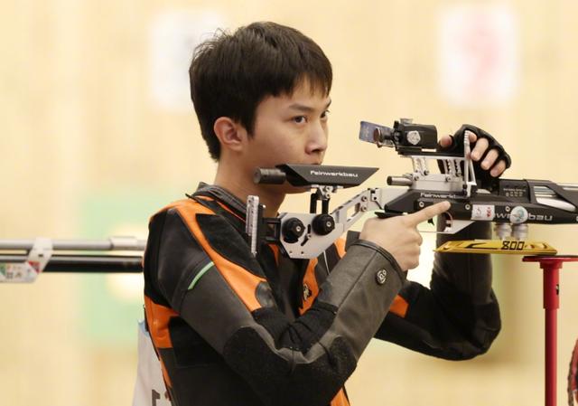 印度射击选手打破世界纪录获奖 印度射击选手打破世界纪录获奖