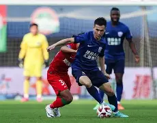 九月凤凰城队状态复苏，新赛季目标定格于高空之上