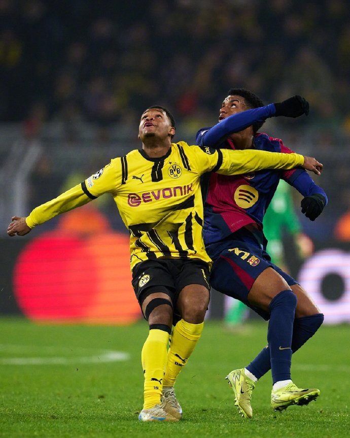 多特蒙德遭遇一场惨败,面临挑战与考验 多特蒙德遭遇一场惨败,面临挑战与考验